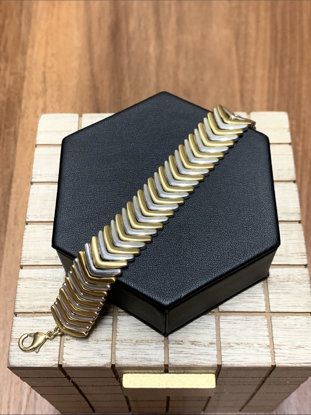 Lucky Brand Chevron Bracelet